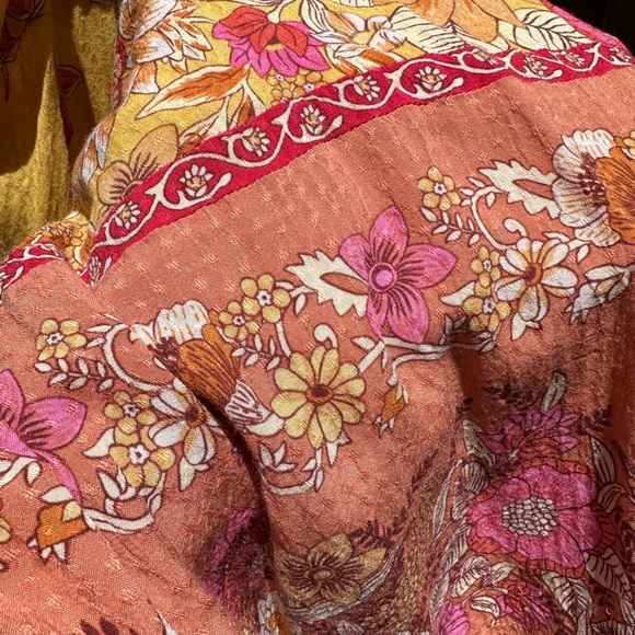 Spell Siren Song Midi in Gold - Picture 5 of 11